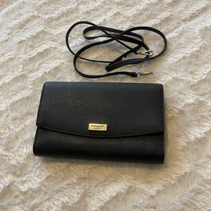 Kate spade wallet with removable strap